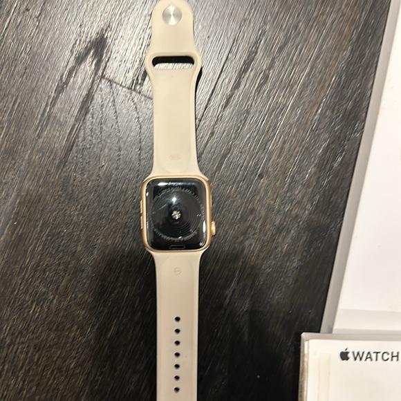 Apple Watch SE Generation 1 - Picture 5 of 5